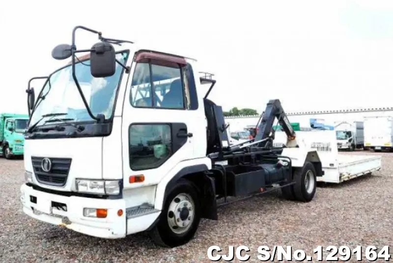 2005 Nissan / Condor Stock No. 129164