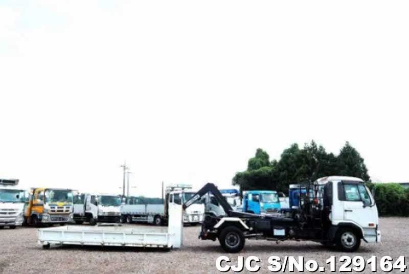 2005 Nissan / Condor Stock No. 129164