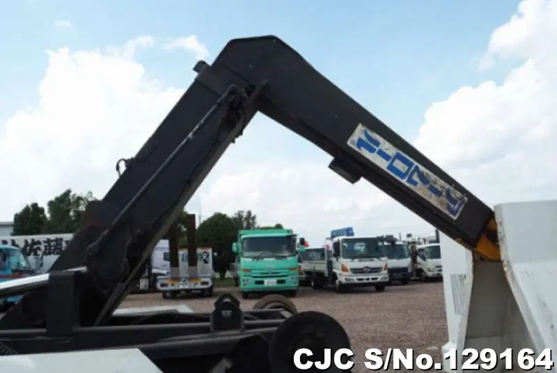 2005 Nissan / Condor Stock No. 129164