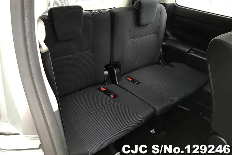 2016 Toyota / Voxy Stock No. 129246