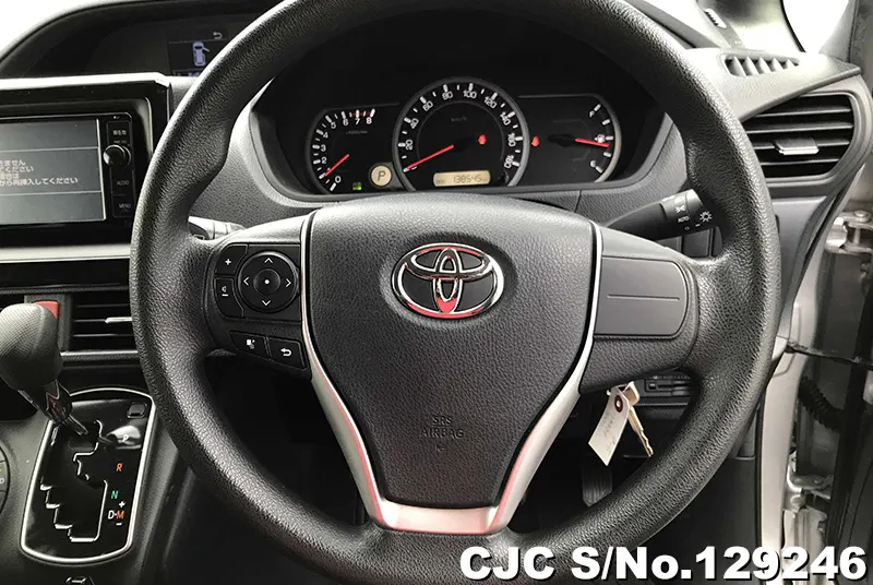 2016 Toyota / Voxy Stock No. 129246