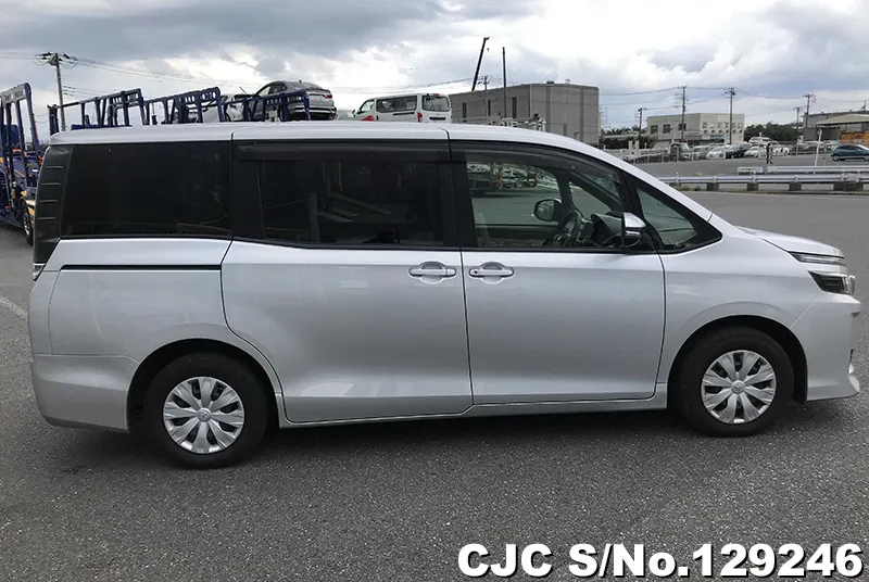 2016 Toyota / Voxy Stock No. 129246