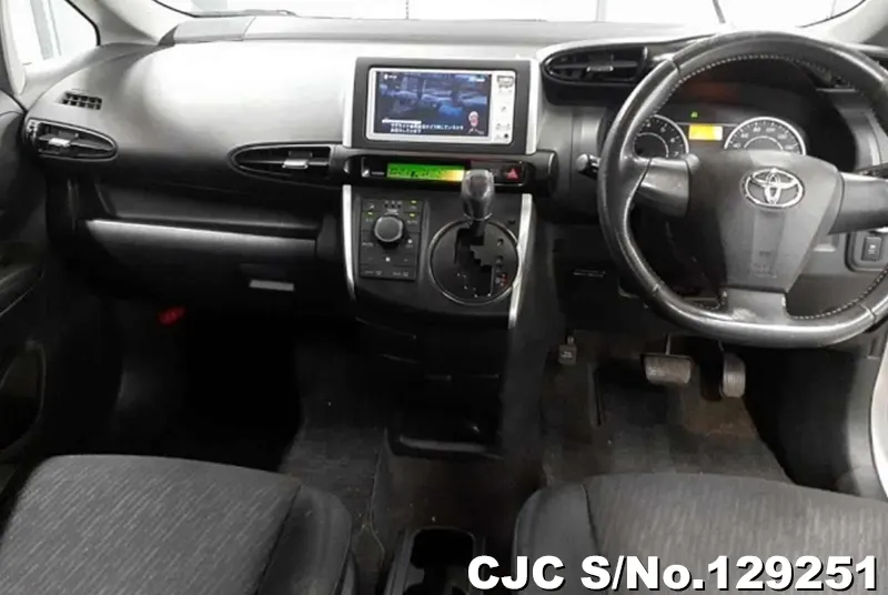 2010 Toyota / Wish Stock No. 129251