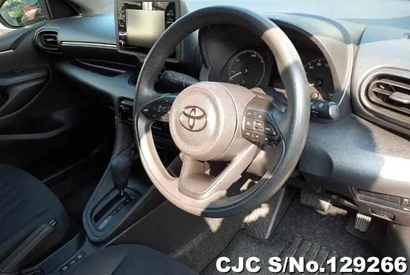 2020 Toyota / Yaris Stock No. 129266