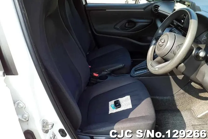 2020 Toyota / Yaris Stock No. 129266