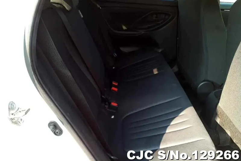 2020 Toyota / Yaris Stock No. 129266