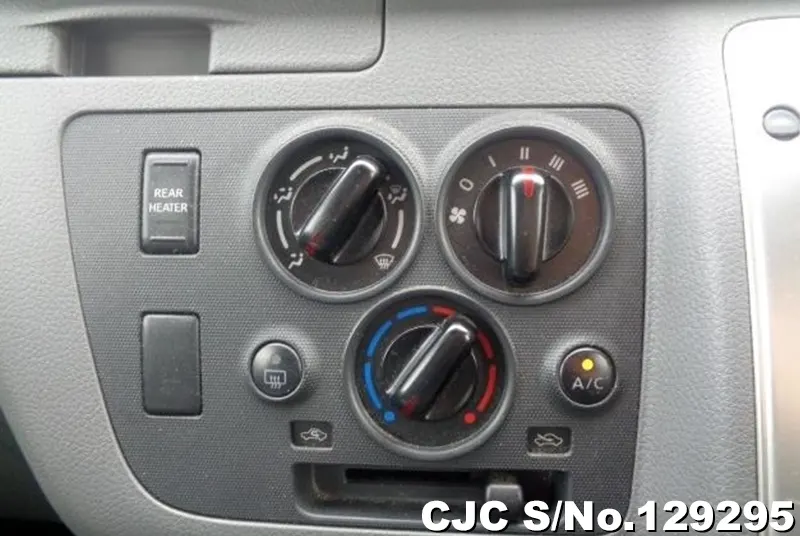 2016 Nissan / Caravan Stock No. 129295