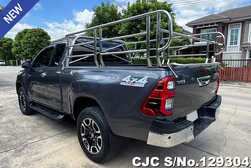 2021 Toyota / Hilux / Revo Stock No. 129304
