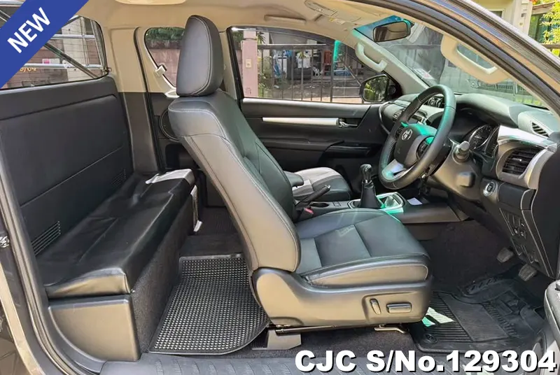 2021 Toyota / Hilux / Revo Stock No. 129304