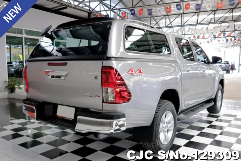 2020 Toyota / Hilux / Revo Stock No. 129309