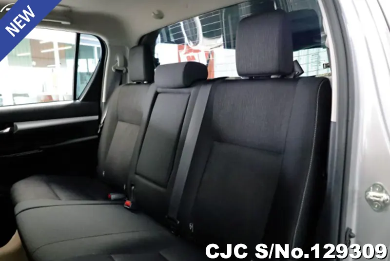 2020 Toyota / Hilux / Revo Stock No. 129309