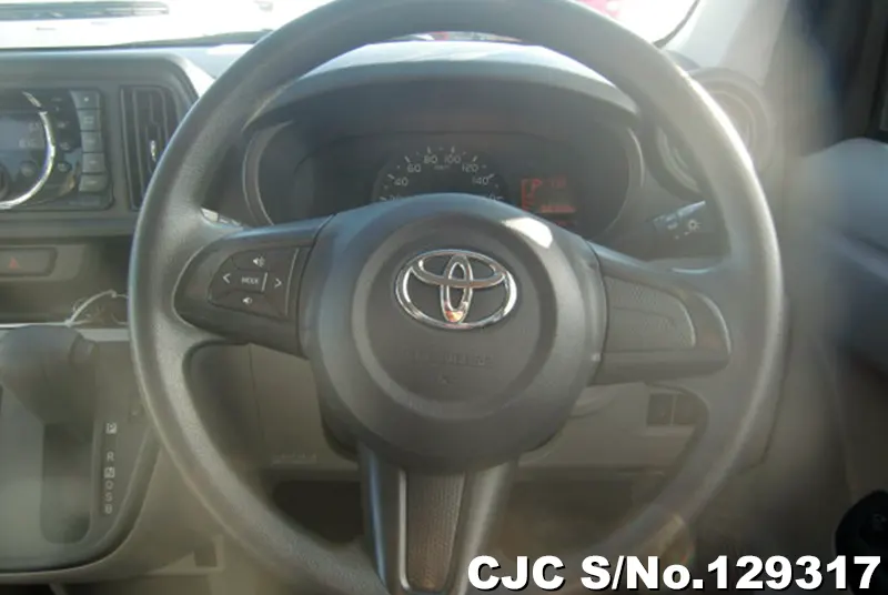 2016 Toyota / Passo Stock No. 129317