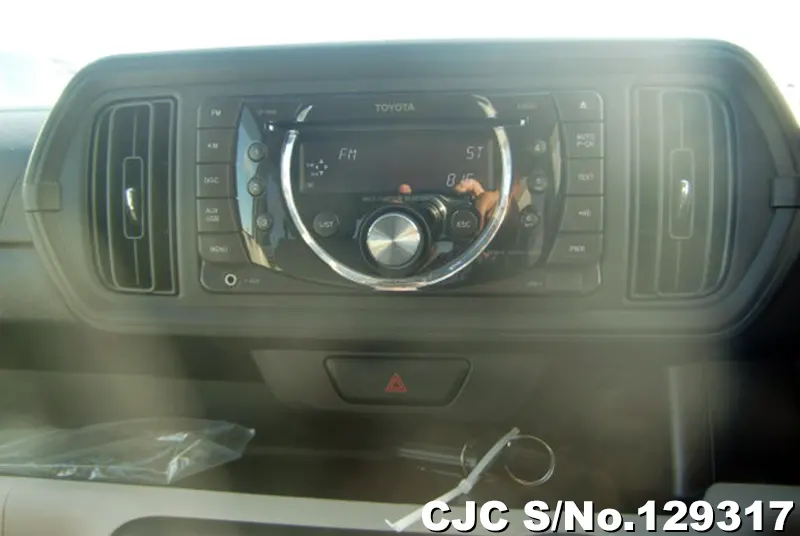 2016 Toyota / Passo Stock No. 129317