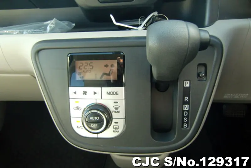 2016 Toyota / Passo Stock No. 129317