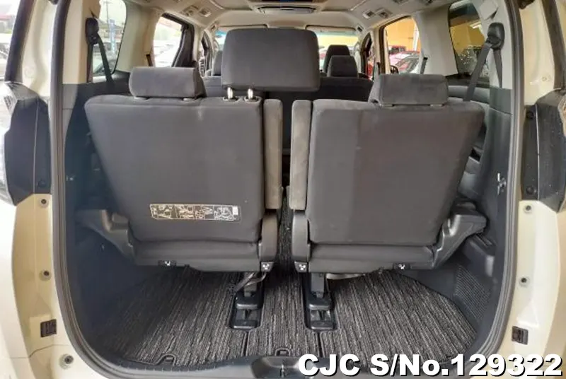 2017 Toyota / Vellfire Stock No. 129322