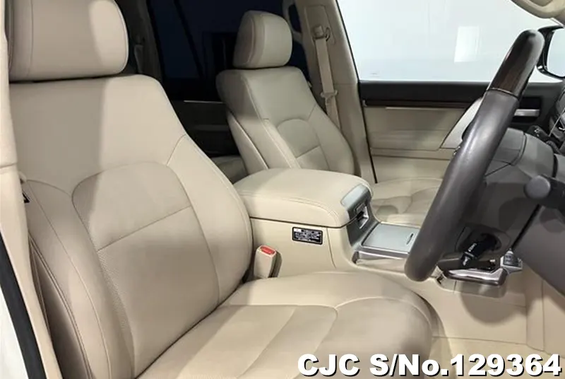 2020 Toyota / Land Cruiser Stock No. 129364