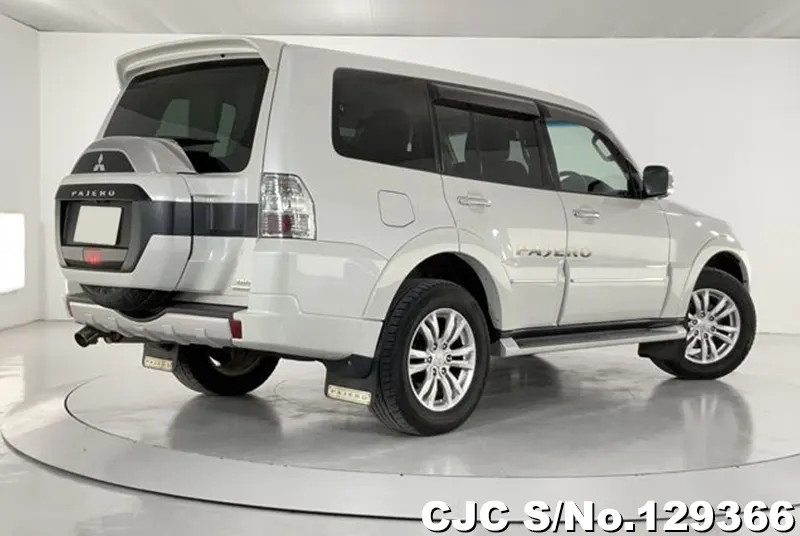 2014 Mitsubishi / Pajero Stock No. 129366