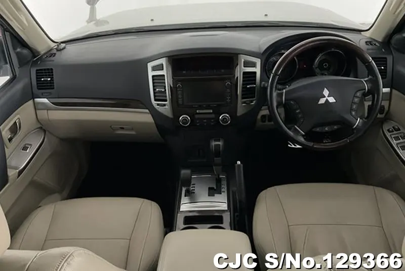 2014 Mitsubishi / Pajero Stock No. 129366