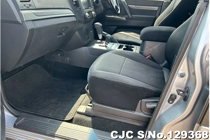 2013 Mitsubishi / Pajero Stock No. 129368