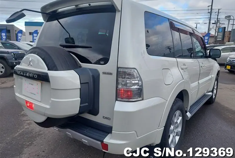 2013 Mitsubishi / Pajero Stock No. 129369