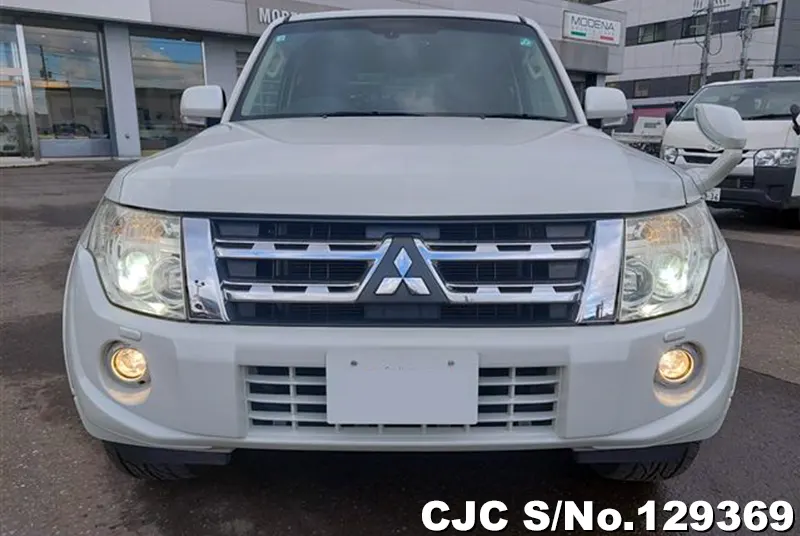 2013 Mitsubishi / Pajero Stock No. 129369