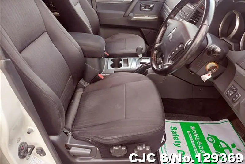 2013 Mitsubishi / Pajero Stock No. 129369