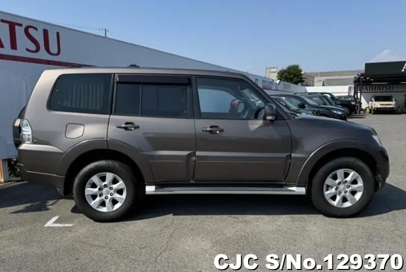 2014 Mitsubishi / Pajero Stock No. 129370
