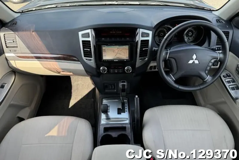 2014 Mitsubishi / Pajero Stock No. 129370