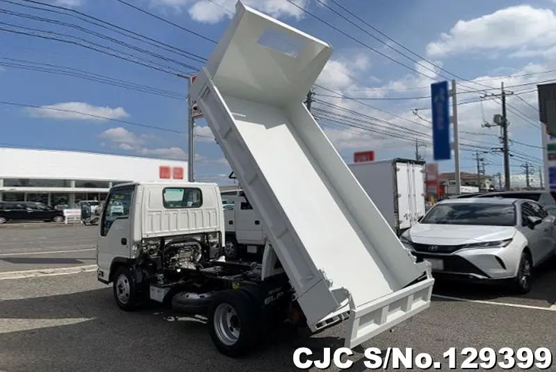 2017 Isuzu / Elf Stock No. 129399