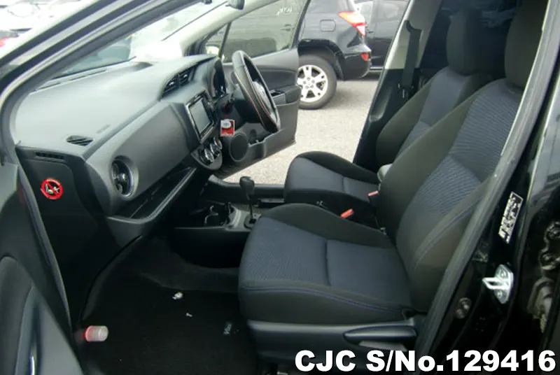 2016 Toyota / Vitz Stock No. 129416