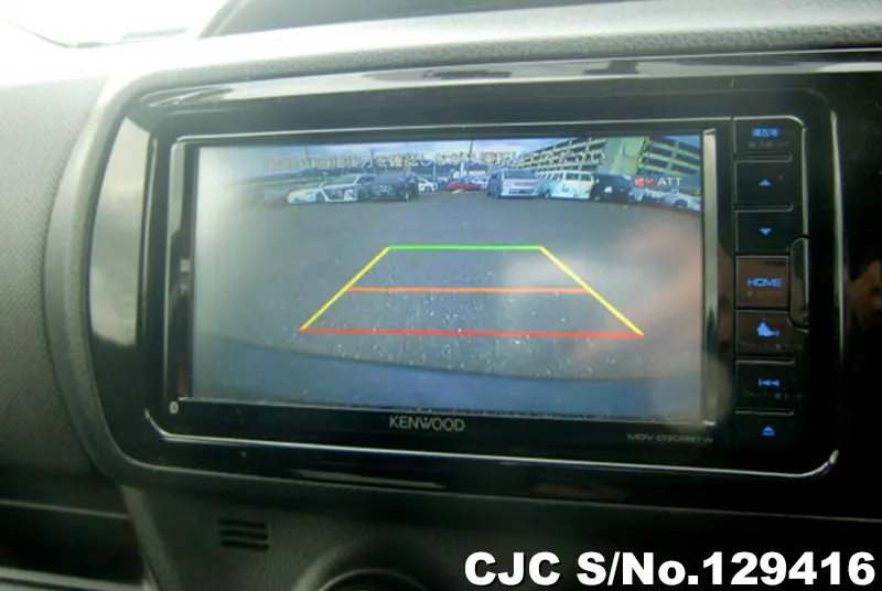 2016 Toyota / Vitz Stock No. 129416