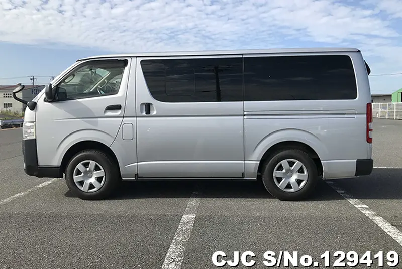 2016 Toyota / Hiace Stock No. 129419