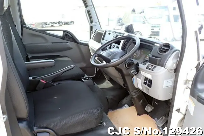 2020 Mitsubishi / Canter Stock No. 129426