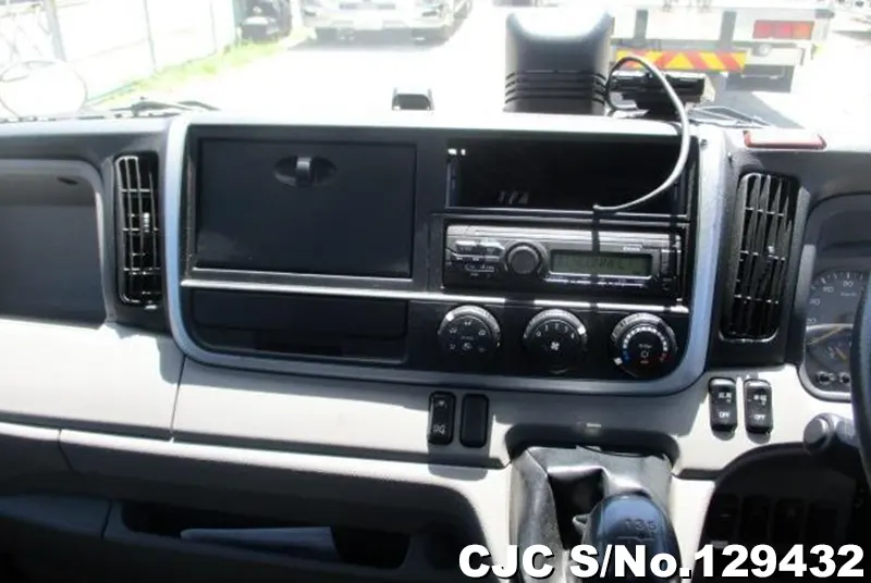 2020 Mitsubishi / Canter Stock No. 129432