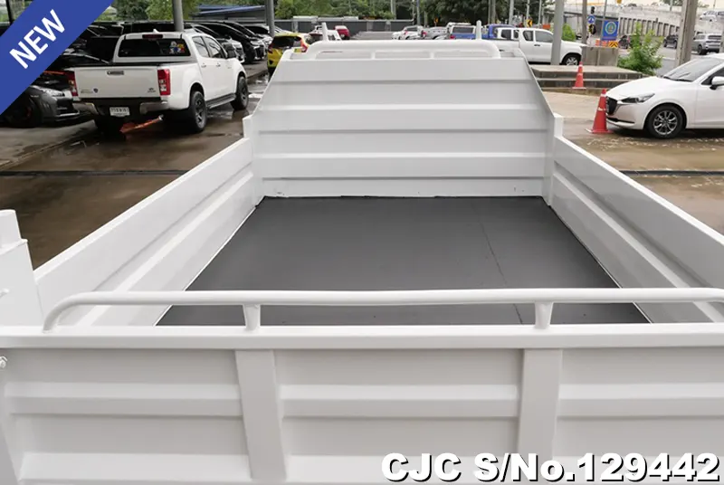 2023 Toyota / Hilux / Revo Stock No. 129442