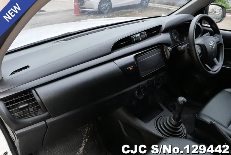 2023 Toyota / Hilux / Revo Stock No. 129442