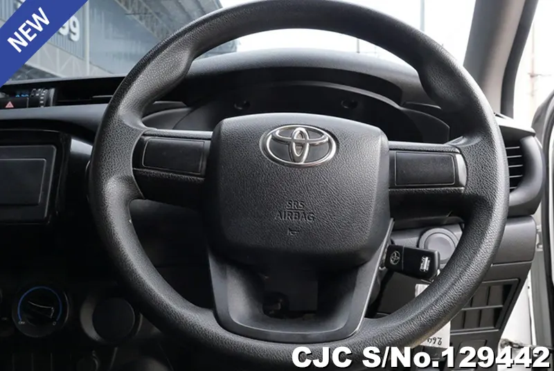 2023 Toyota / Hilux / Revo Stock No. 129442