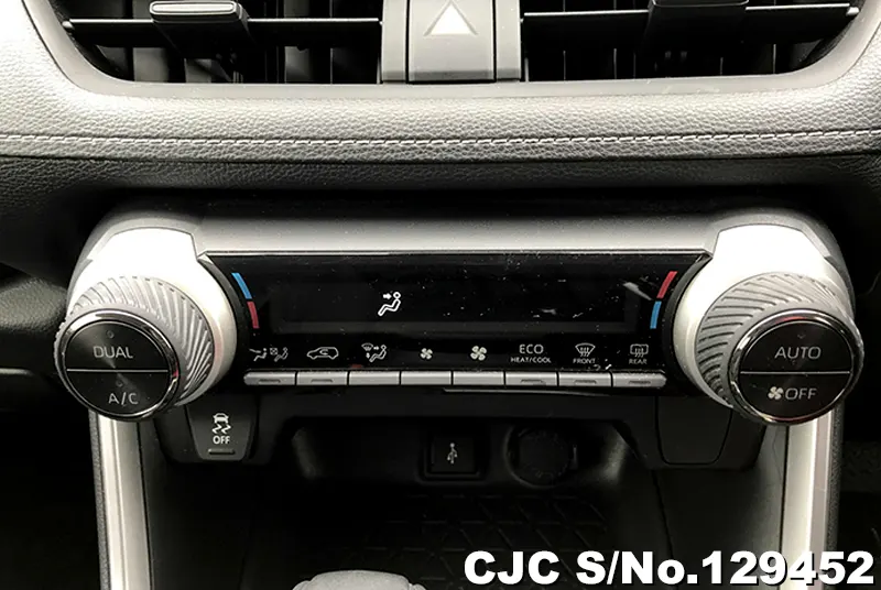 2020 Toyota / Rav4 Stock No. 129452