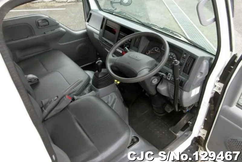 2017 Isuzu / Elf Stock No. 129467