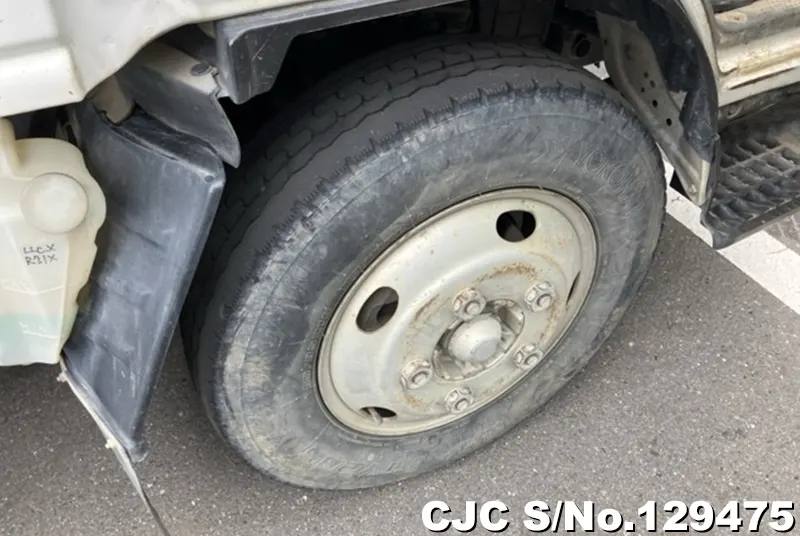 2005 Isuzu / Elf Stock No. 129475