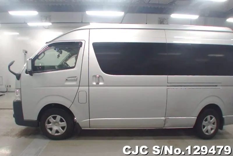 2017 Toyota / Hiace Stock No. 129479