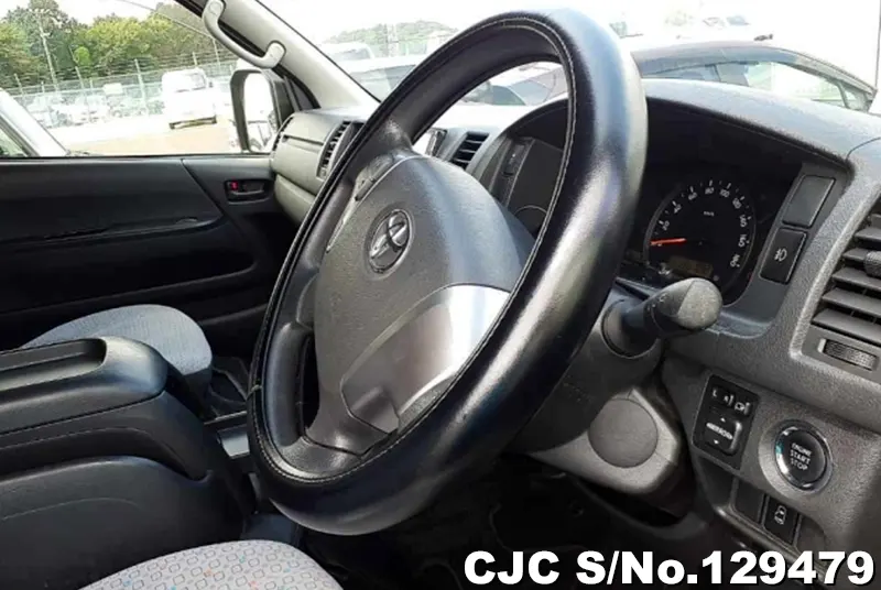 2017 Toyota / Hiace Stock No. 129479