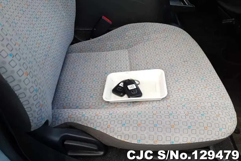 2017 Toyota / Hiace Stock No. 129479