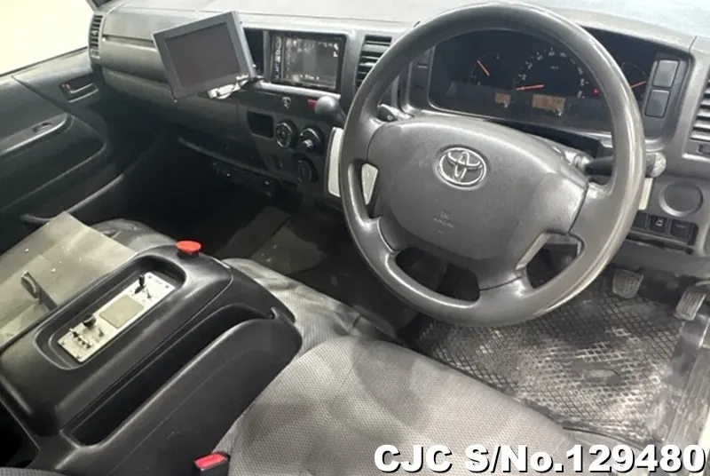 2016 Toyota / Hiace Stock No. 129480
