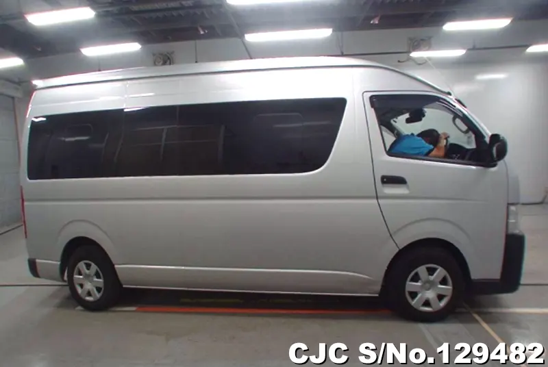 2019 Toyota / Hiace Stock No. 129482