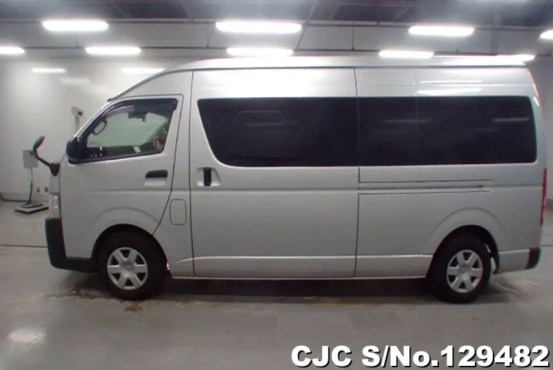 2019 Toyota / Hiace Stock No. 129482