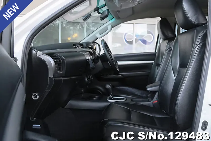 2021 Toyota / Hilux / Revo Stock No. 129483