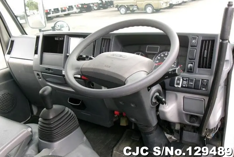 2017 Isuzu / Elf Stock No. 129489