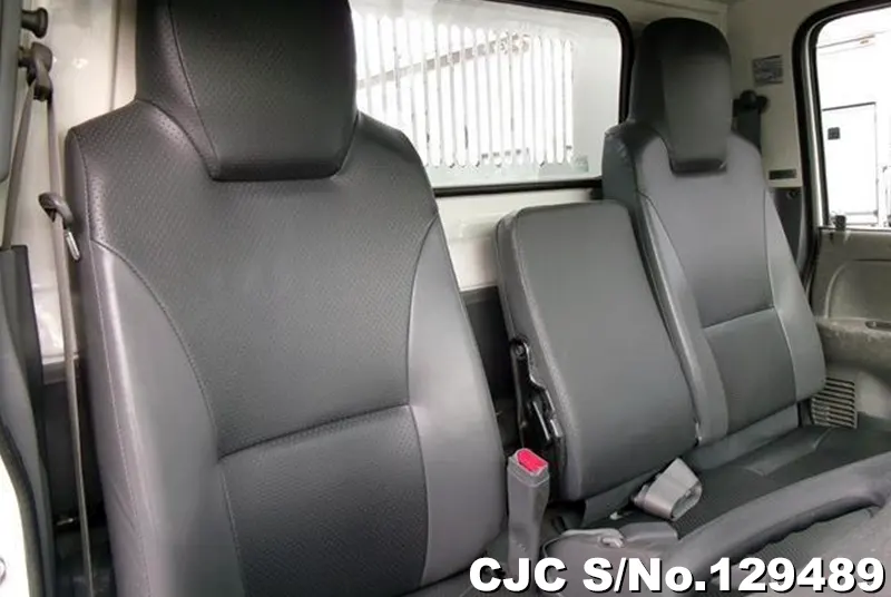 2017 Isuzu / Elf Stock No. 129489