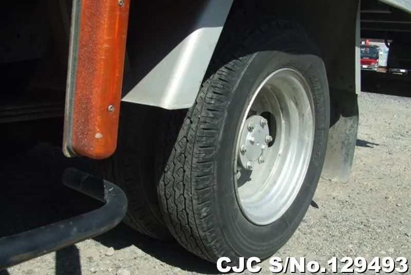 2006 Isuzu / Elf Stock No. 129493